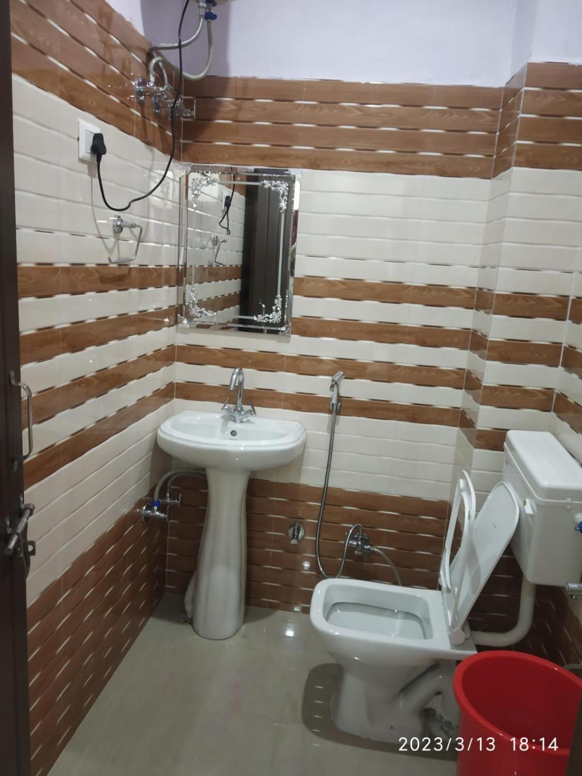 הרידוואר Hotel Aarti Darshan מראה חיצוני תמונה